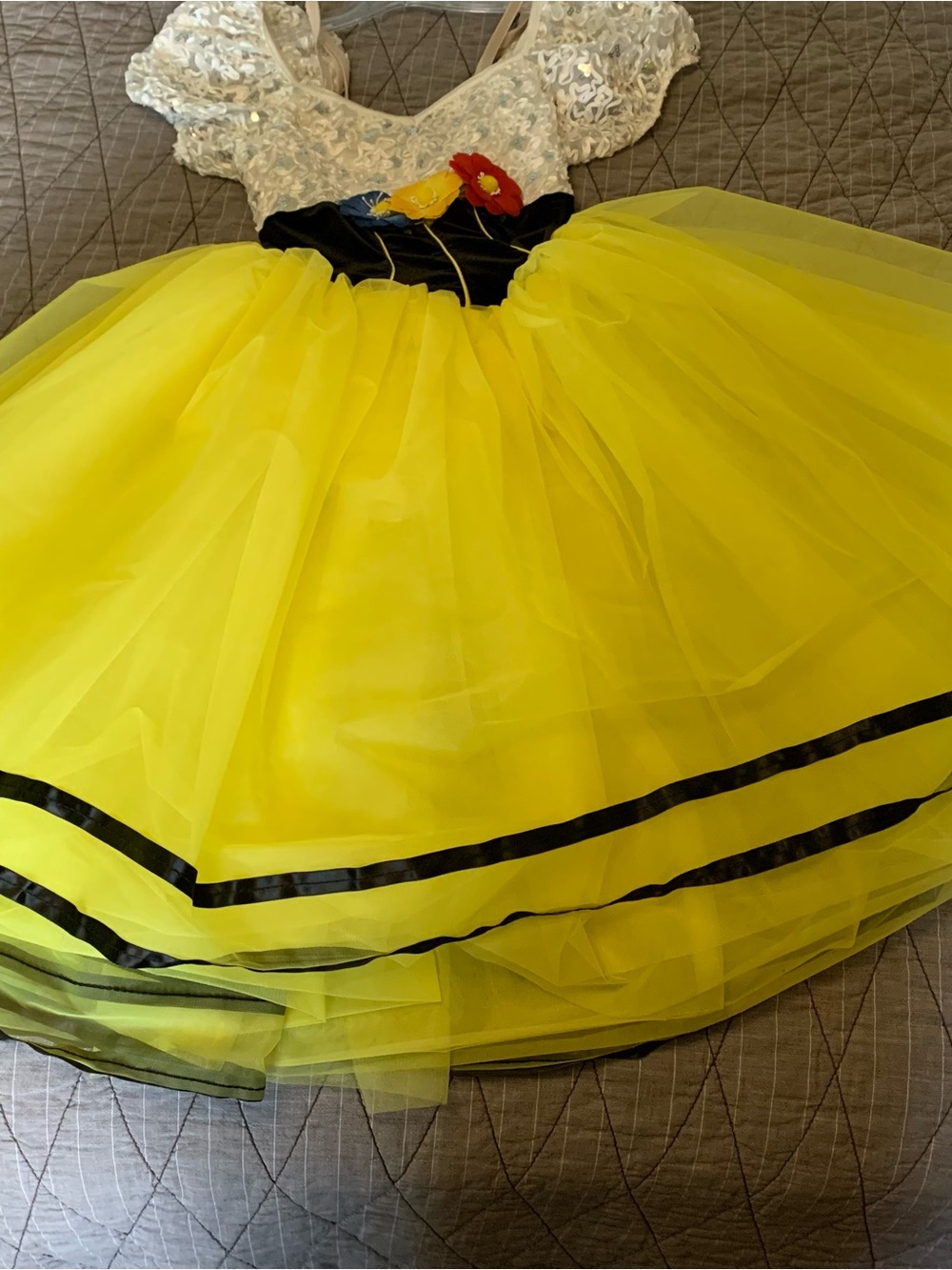 Yellow Tulle Flower-Accent Halloween Dress for Women